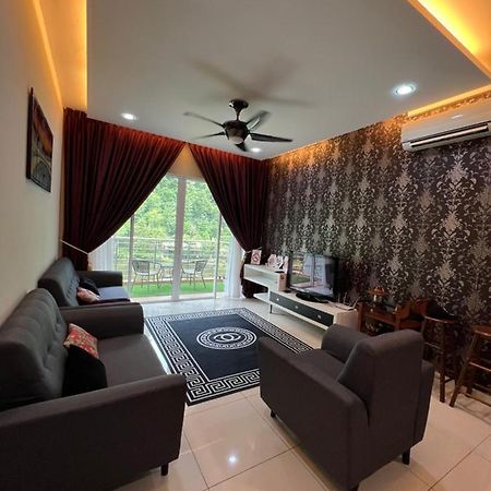 De Heven Lakeside Homestay By Quadvanos Ipoh Kültér fotó