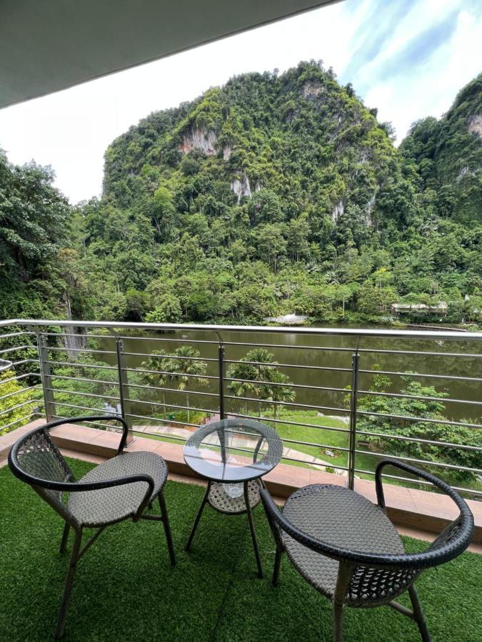 De Heven Lakeside Homestay By Quadvanos Ipoh Kültér fotó